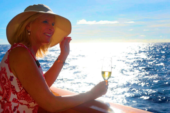 061125 Travelling Alone 01