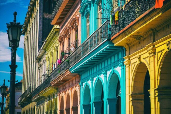 SeaCloud_Kreuzfahrten_Kuba_Havanna_Bunte-Haeuser