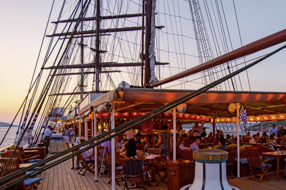 SeaCloud_Kreuzfahrten_SeaCloud2_Lidobar
