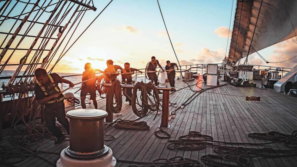 SeaCloud_Kreuzfahrten_Crew_Handarbeit_Vorschiff