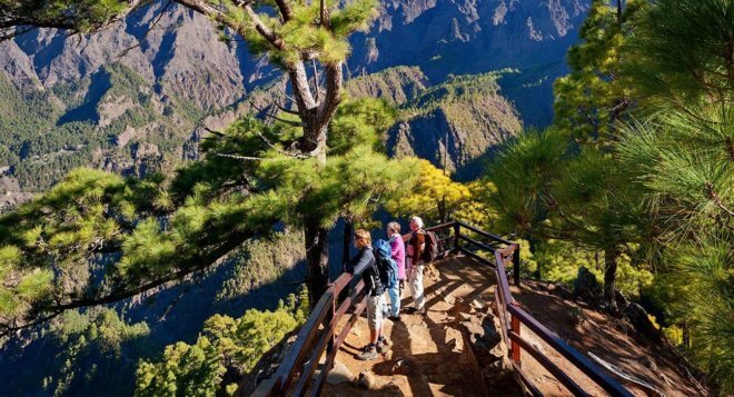 SeaCloud_Kreuzfahrten_Kanaren_La-Palma_Caldera-de-Taburiente_Huber_20424432-min